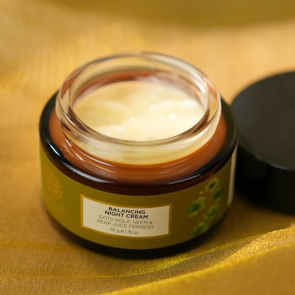 Forest Essentials Balancing Night Cream with Gotu Kola, Neem & Pear Juice Ferment | Grocsy