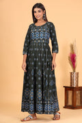 Kaajh Women's Green Gold Print Embellishment Anarkali Kurta | Grocsy