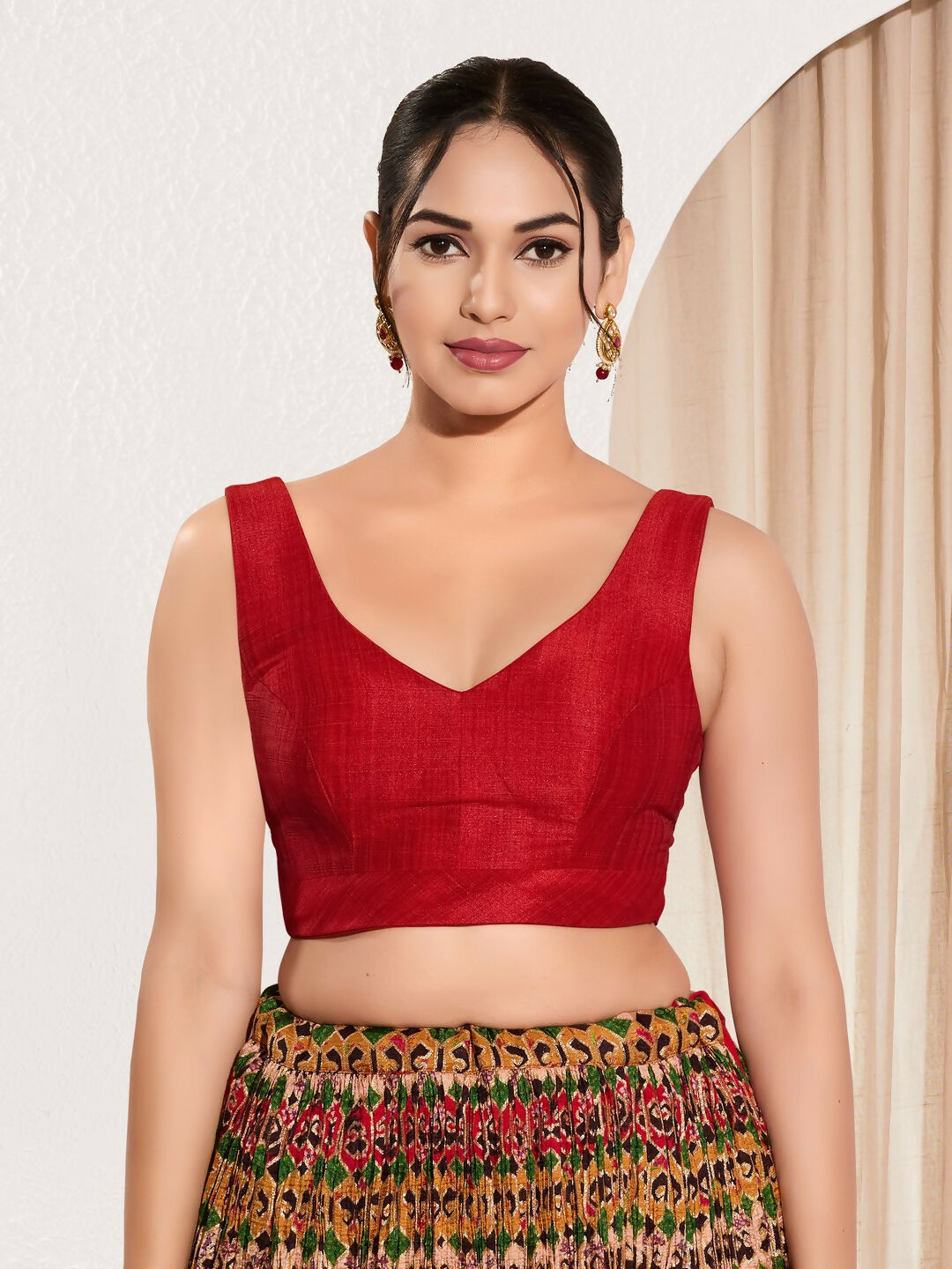 Joban Fashion Red Mulberry Silk Padded Blouse With Round Neck Sleeveless | Grocsy
