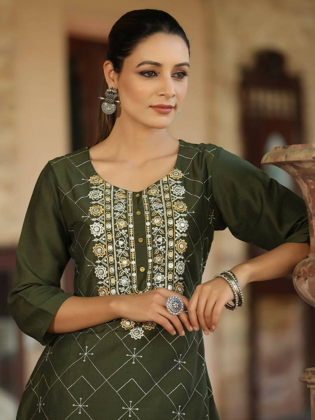 Juniper Women's Green Chinnon Printed Kurta | Grocsy