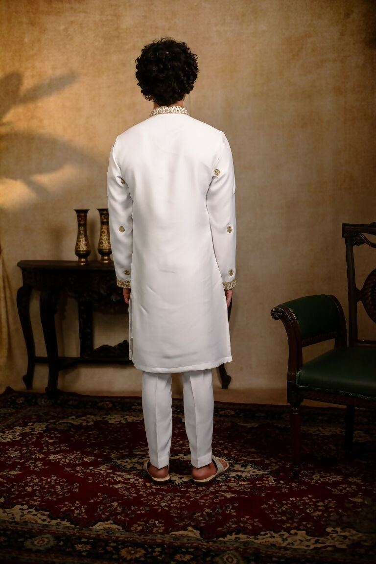 Falling Raw Silk White Devalaya Kurta By Hilo Design | Grocsy