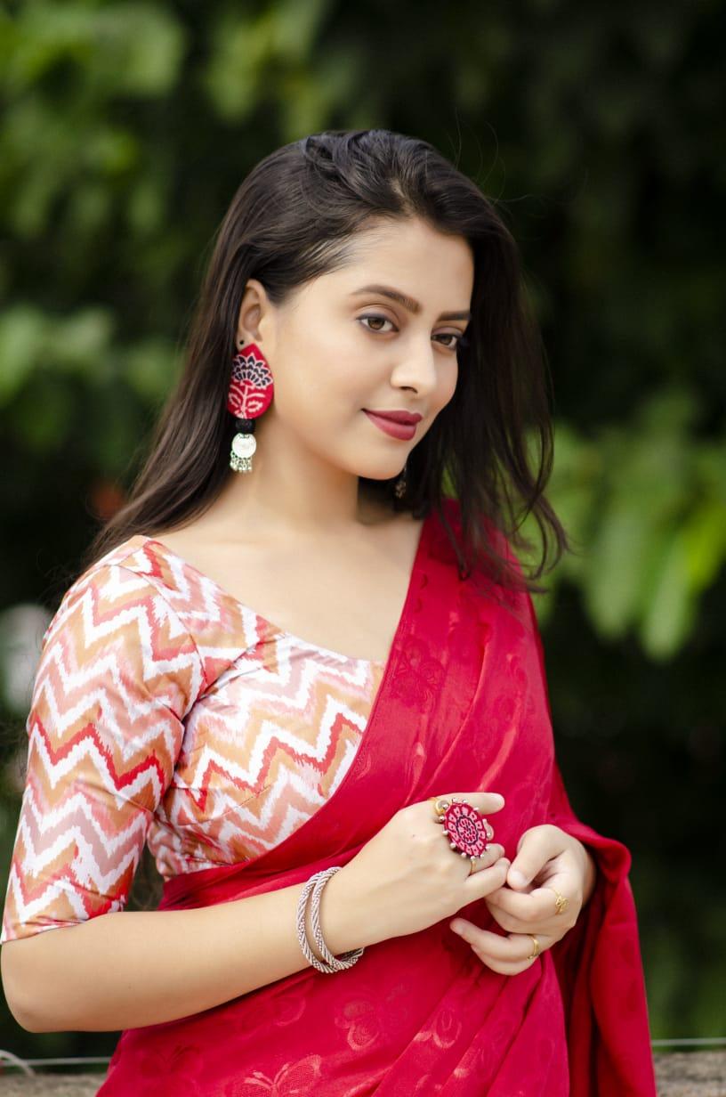 Red Silk Blend Ethnic Motifs Saree with Unstitched Blouse - A2M | Grocsy