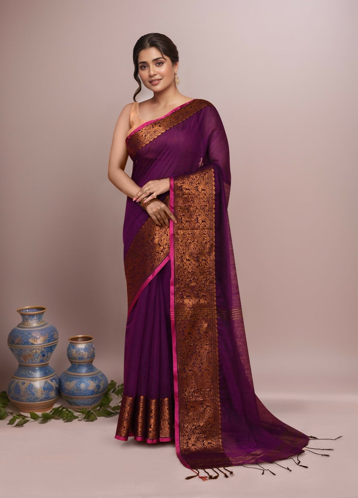 Joban Fashion Wine Cotton Blend Handloom Saree | Grocsy