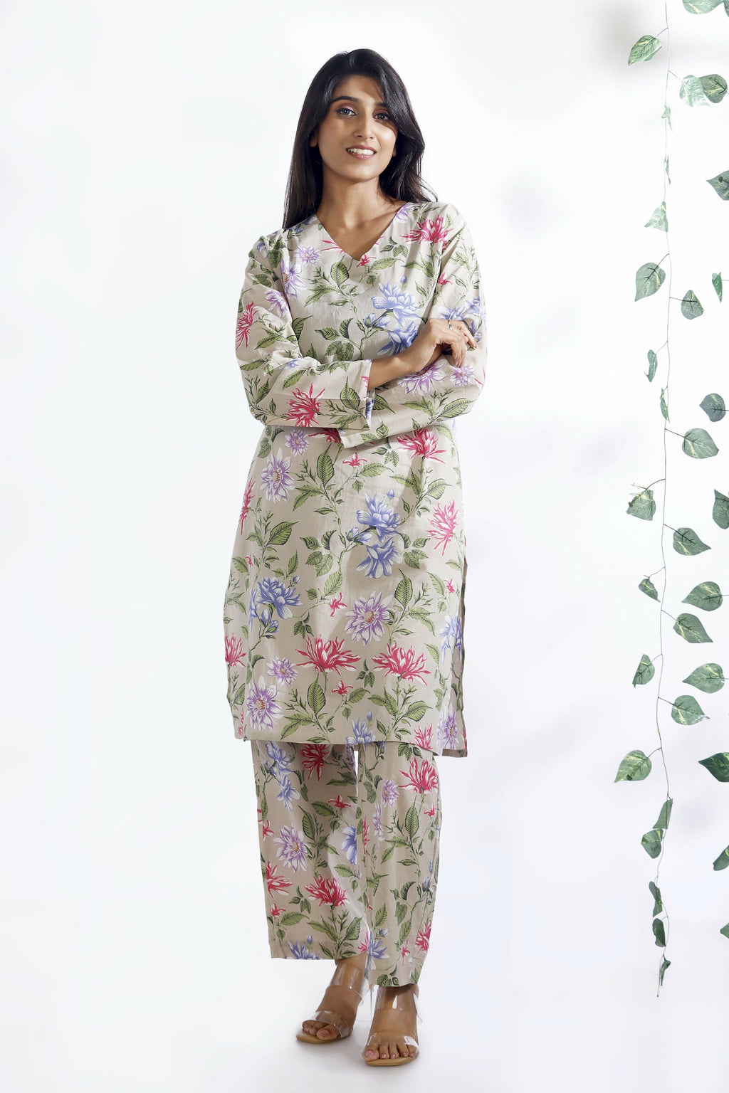 Breathables Women’S Loungewear Long Kurta Co-Ord Set Cotton Cream Floral Print | Grocsy
