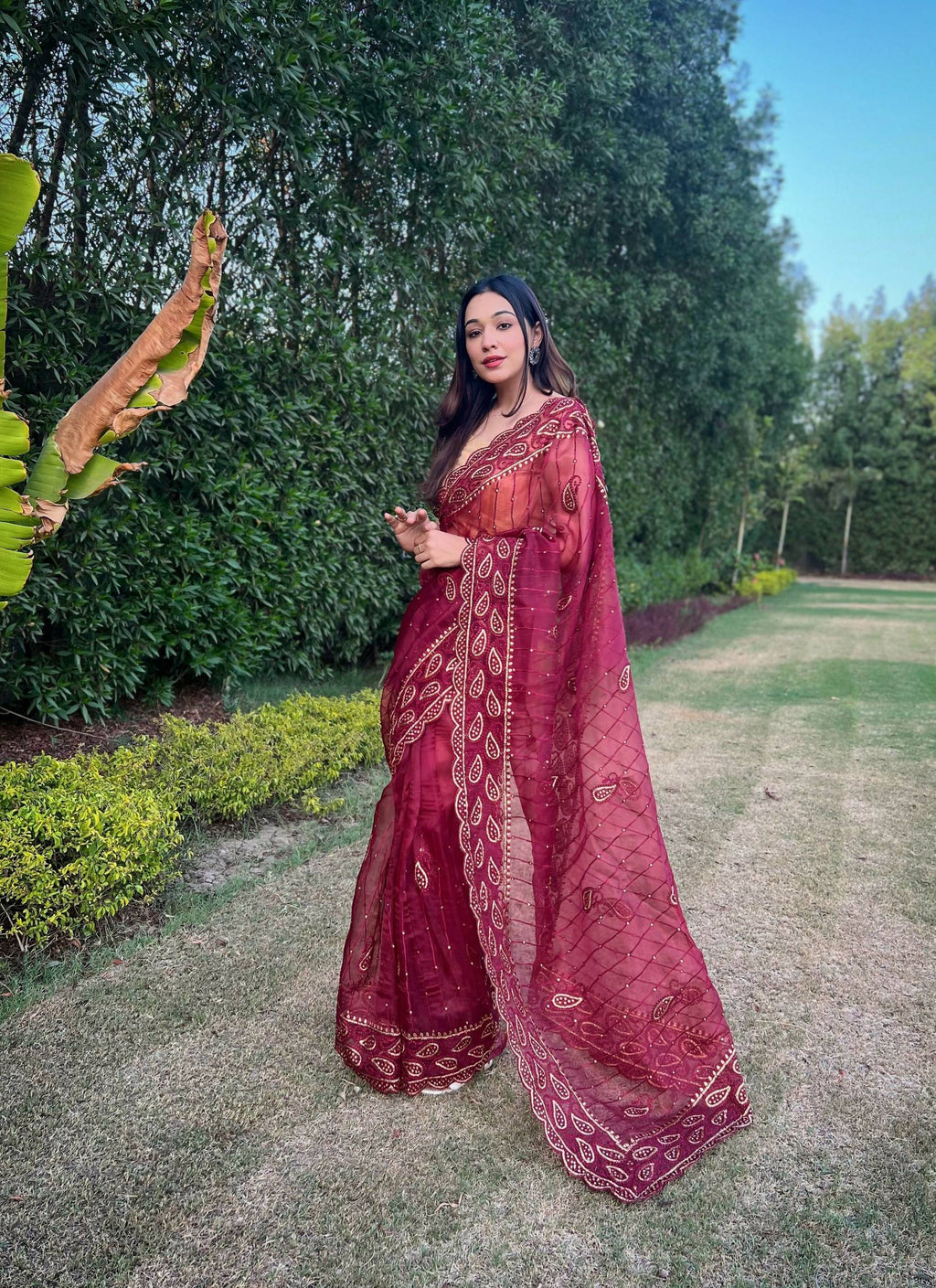 Vamsee Aaisa Maroon Organza Saree | Grocsy