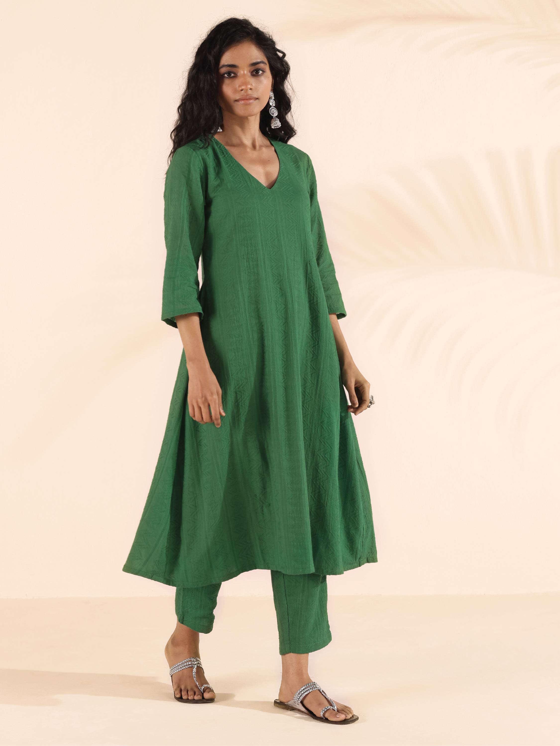 trueBrowns Green Cotton Dobby Kurta Pant Set | Grocsy