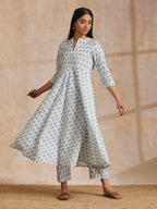 trueBrowns White With Blue Green Buta Print Cotton Flared Kurta Pant Set | Grocsy