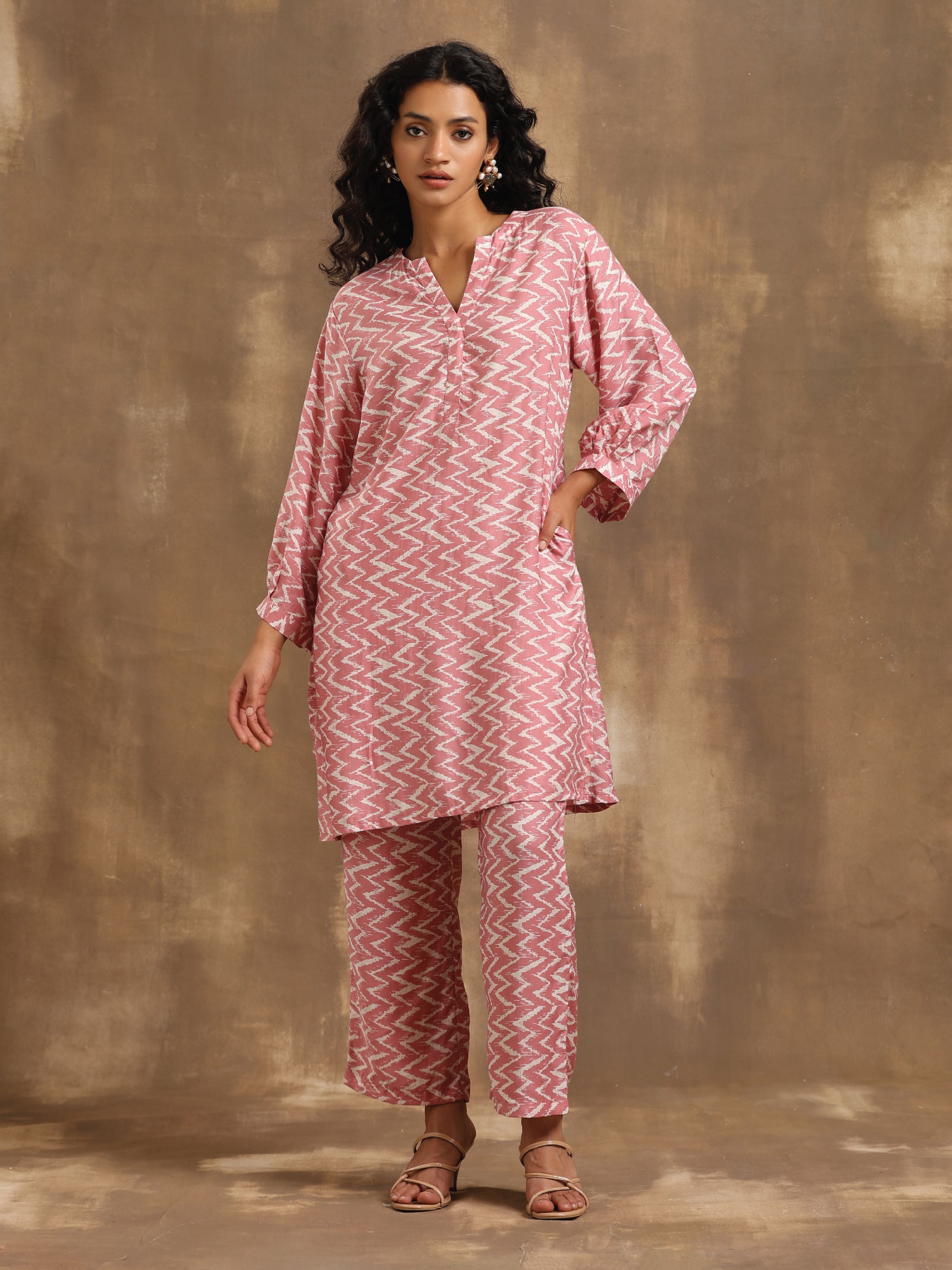 trueBrowns Light Mauve Zig-Zag Printed Silk Co-Ord Set | Grocsy