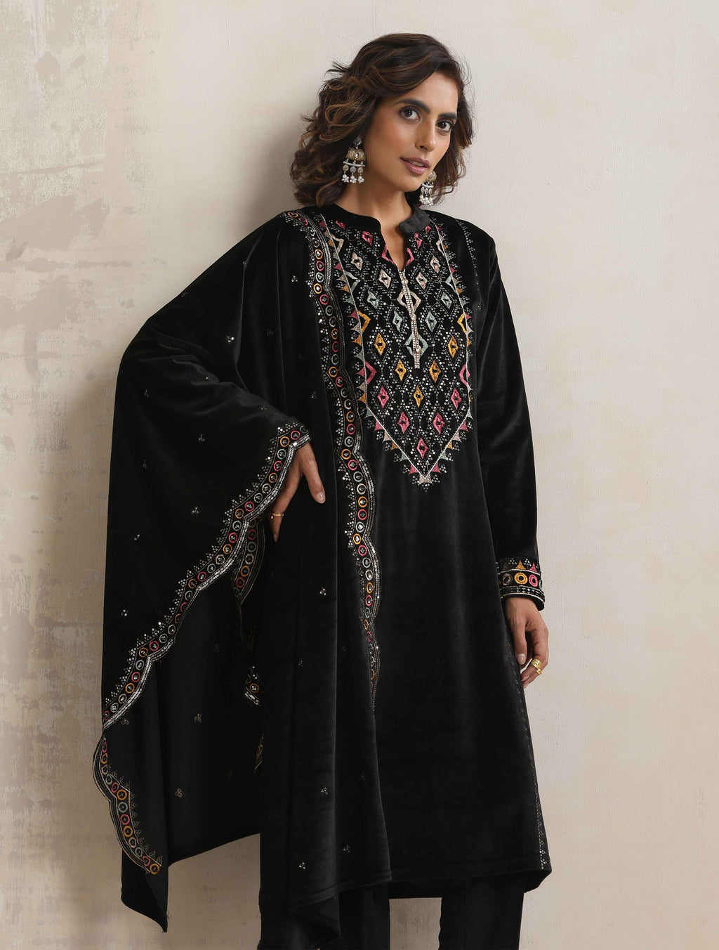 trueBrowns Black Velvet Geometric Embroidered Kurta Pant Dupatta Set | Grocsy
