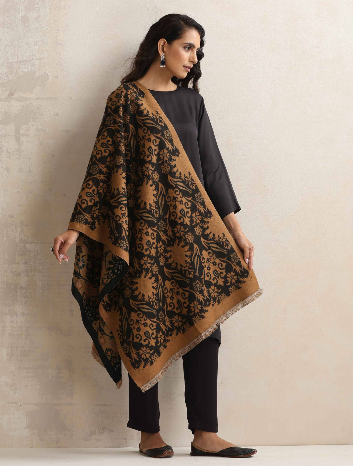 trueBrowns Brown Floral Reversible Woollen Stole | Grocsy