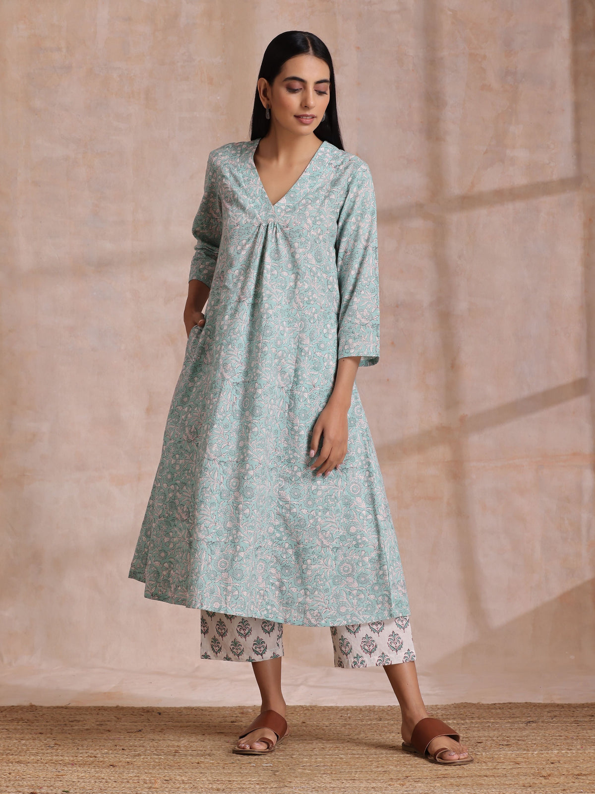 trueBrowns Tiffany Blue Floral Block Print Cotton Front Neck Gathered Kurta Pant Set | Grocsy