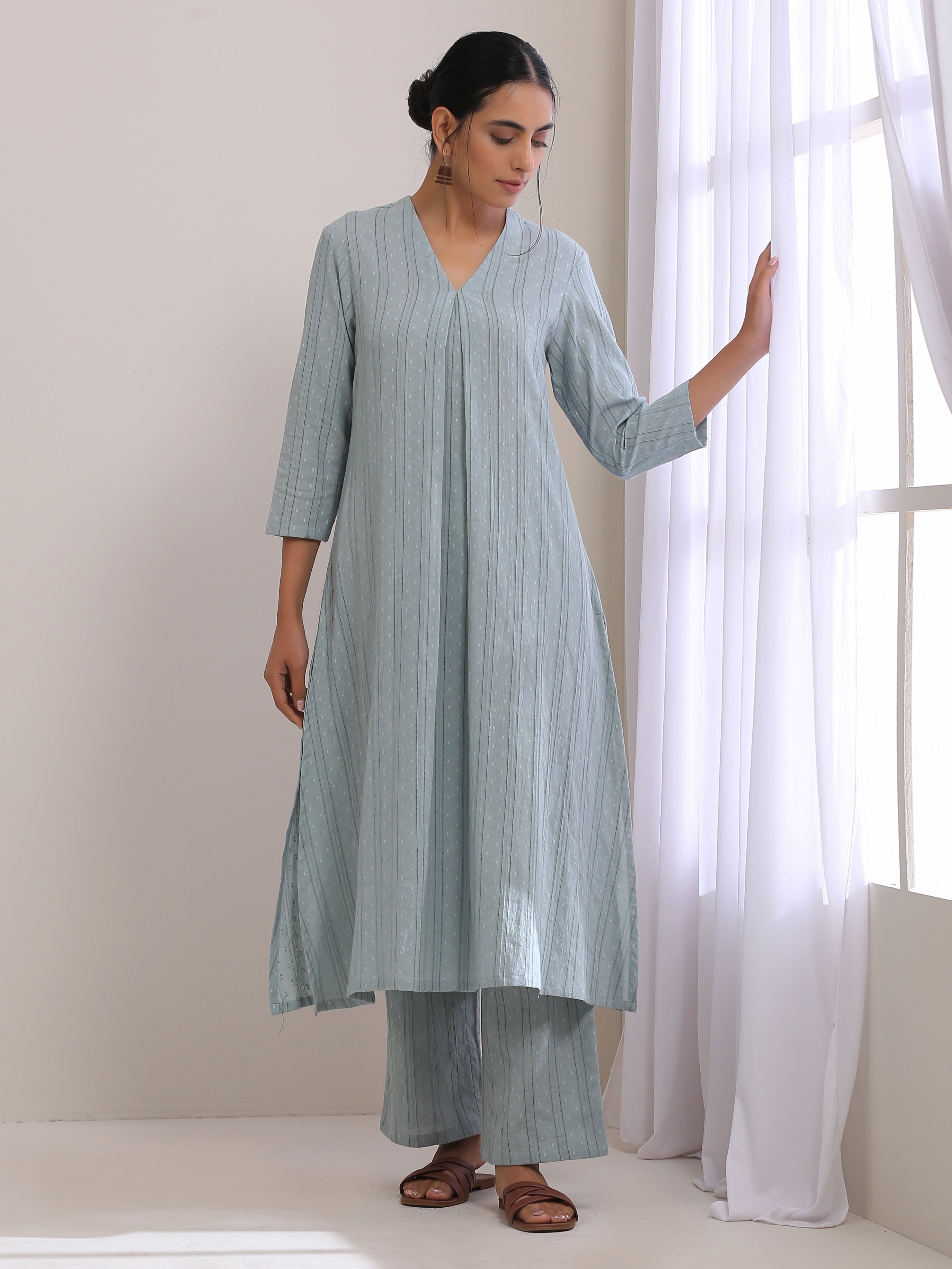 trueBrowns Eggshell Blue Dobby Neck Pleat Kurta Pant Set | Grocsy