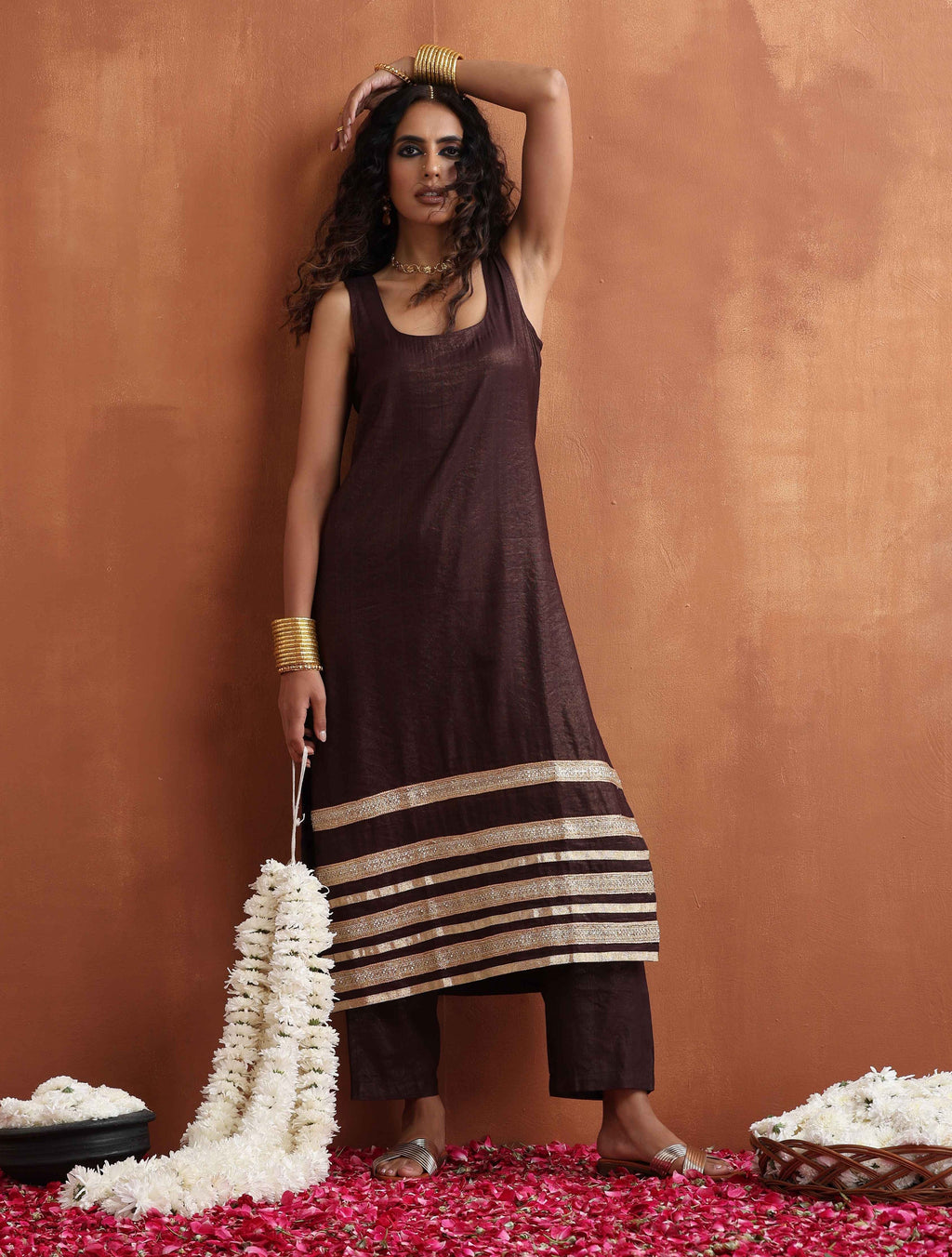 trueBrowns Brown Metallic Straight Kurta Set | Grocsy
