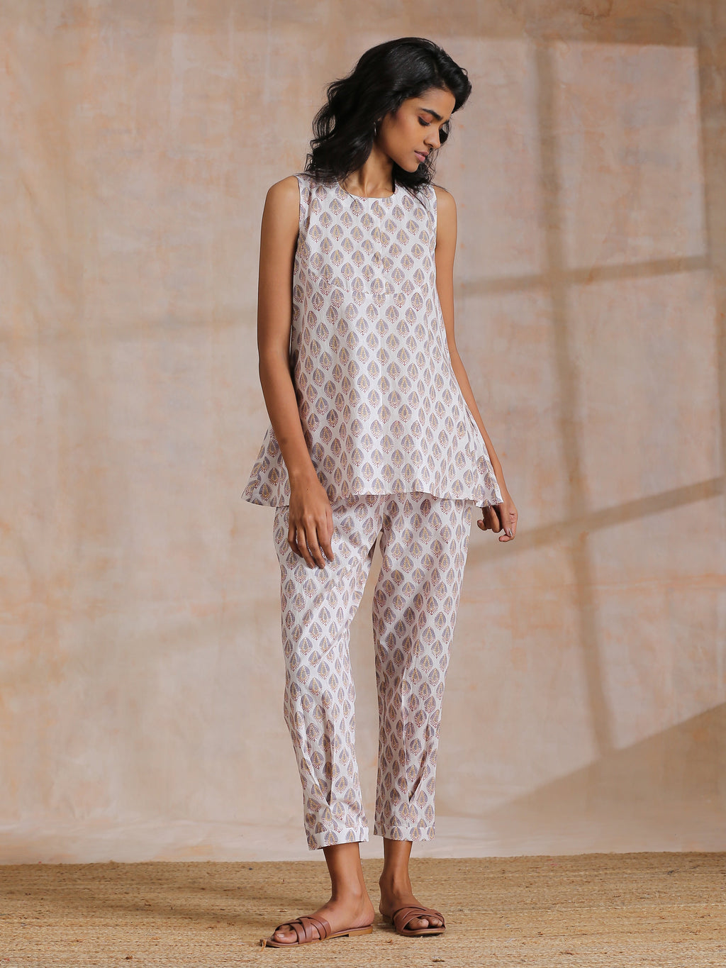 trueBrowns White With Grey Buta Block Print Cotton Sleeveless Co-Ord Set | Grocsy