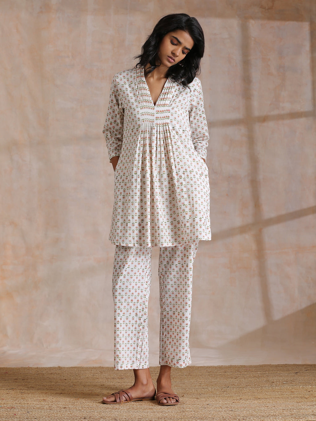 trueBrowns White With Small Floral Booti Print Cotton Pleated Co-Ord Set | Grocsy