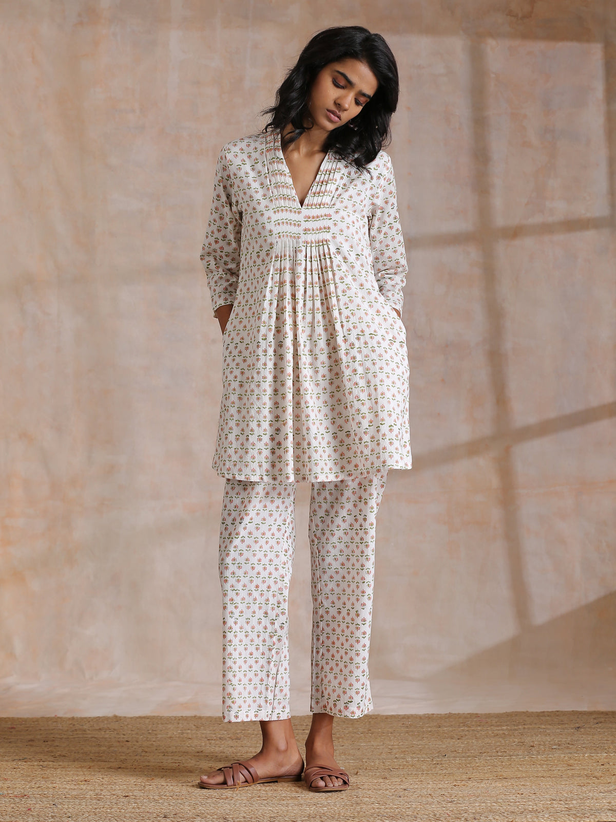 trueBrowns White With Small Floral Booti Print Cotton Pleated Co-Ord Set | Grocsy