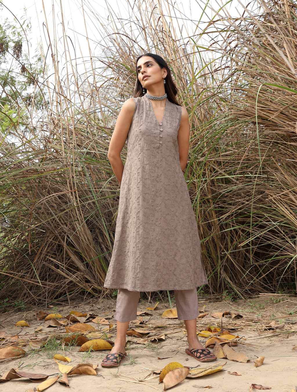 trueBrowns Grey Cotton Embroidered S/L Kurta Set | Grocsy