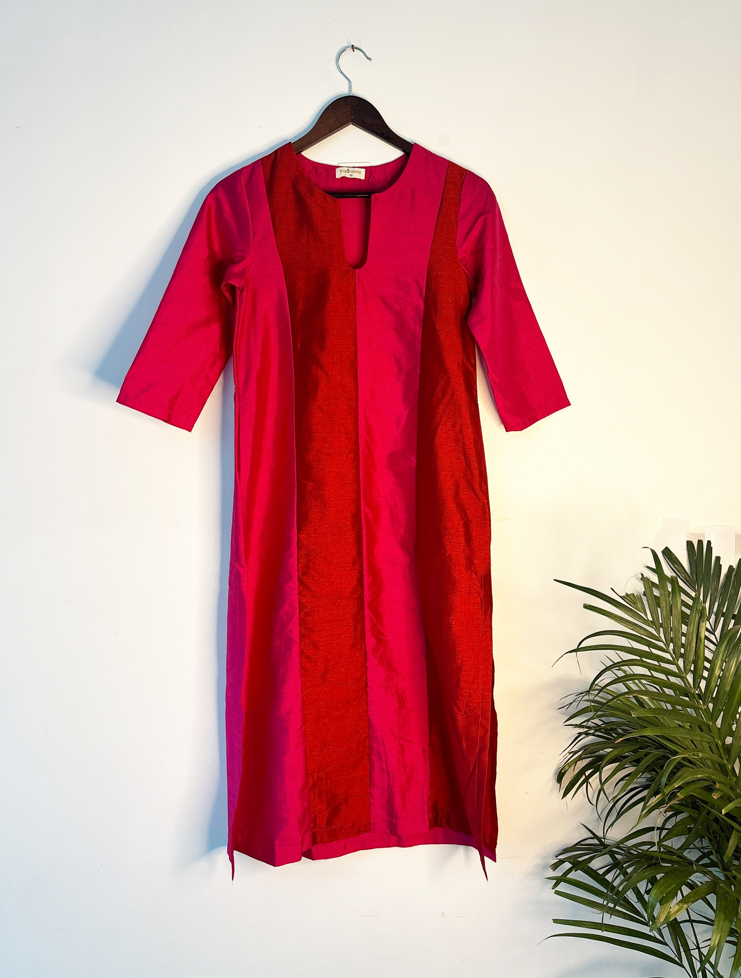 trueBrowns Pink Metallic Kurta | Grocsy