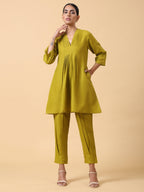 trueBrowns Cotton Linen Lime Green Pleated Co-Ord Set | Grocsy