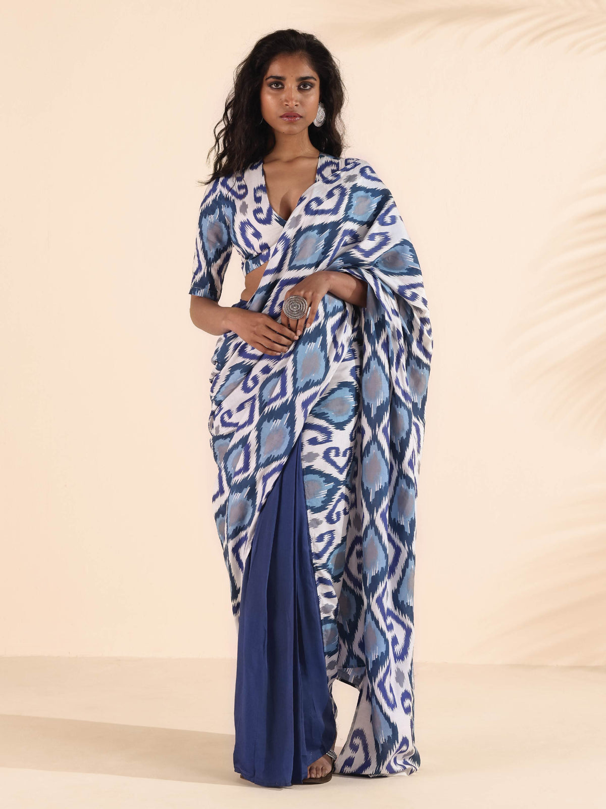 trueBrowns Blue White Muslin Ikat Saree | Grocsy