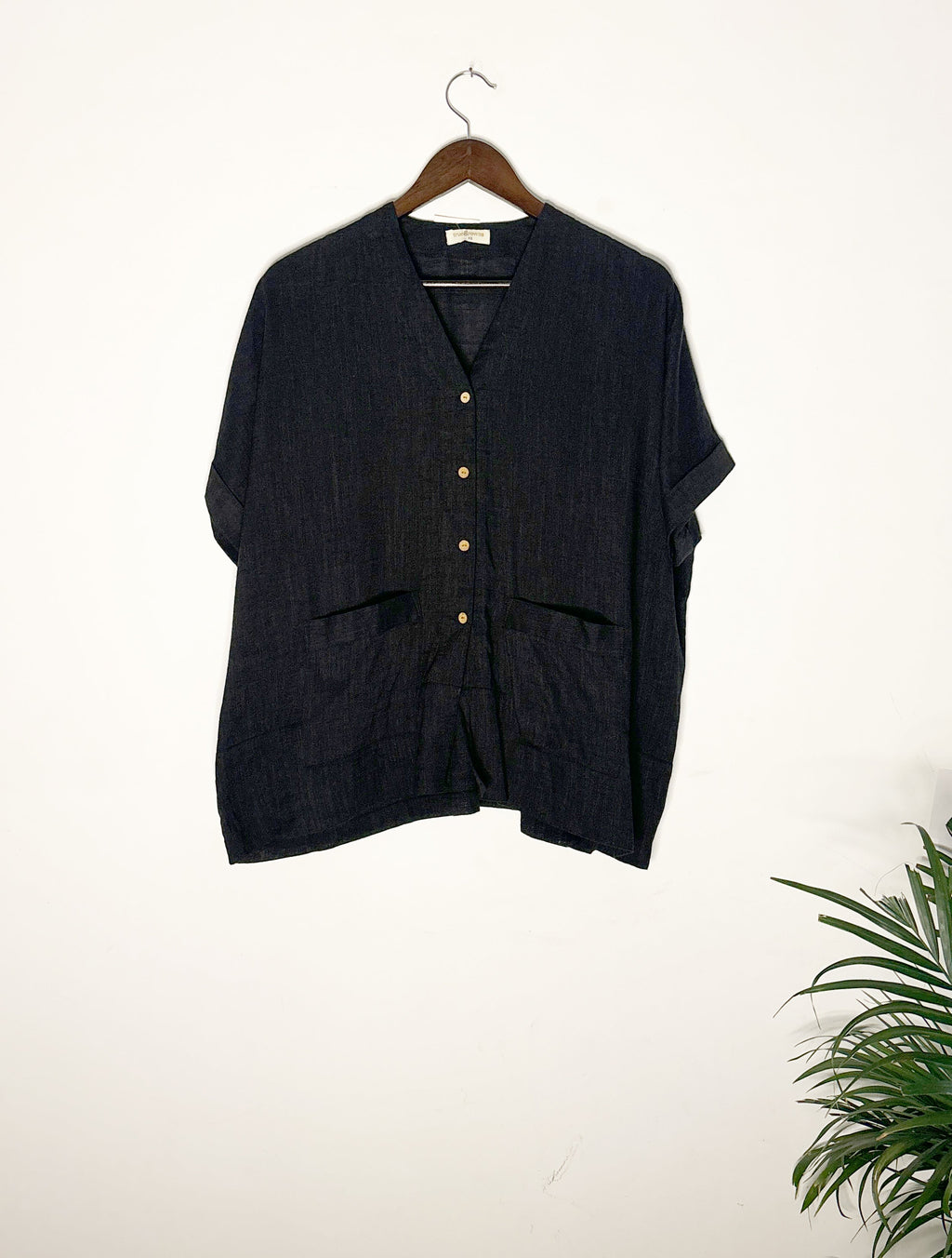 trueBrowns Black Slub Shirt Top | Grocsy