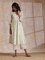 trueBrowns Green Buta On Off White Block Print Cotton Slit Gathered Kurta Set | Grocsy
