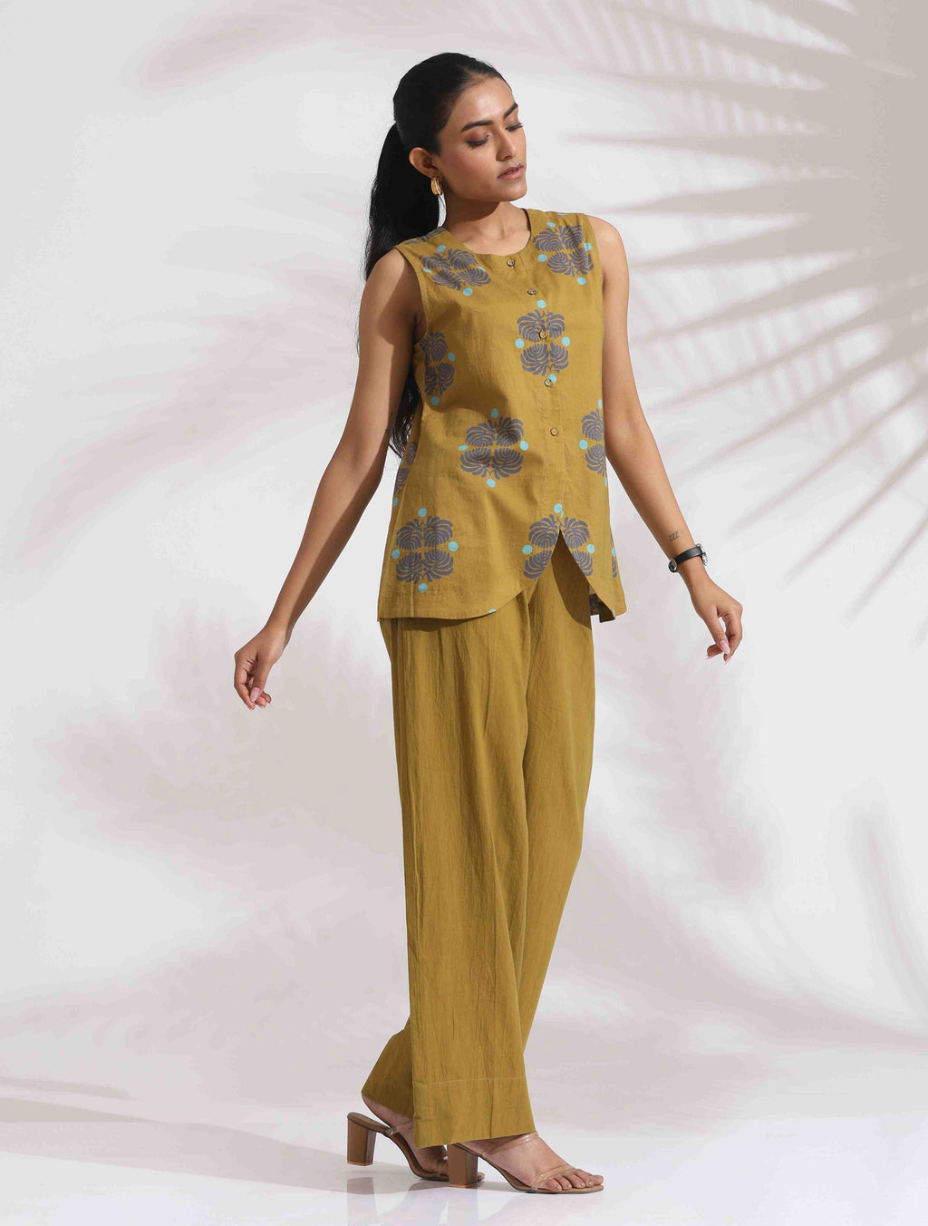 trueBrowns Green Cotton Print Top & Flared Pants Co-ord Set | Grocsy