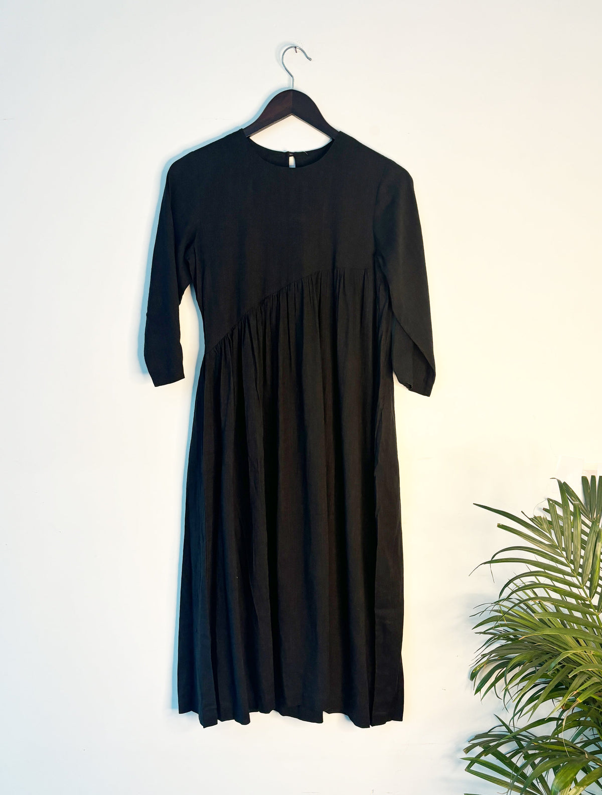 trueBrowns Black Slub Kurta | Grocsy