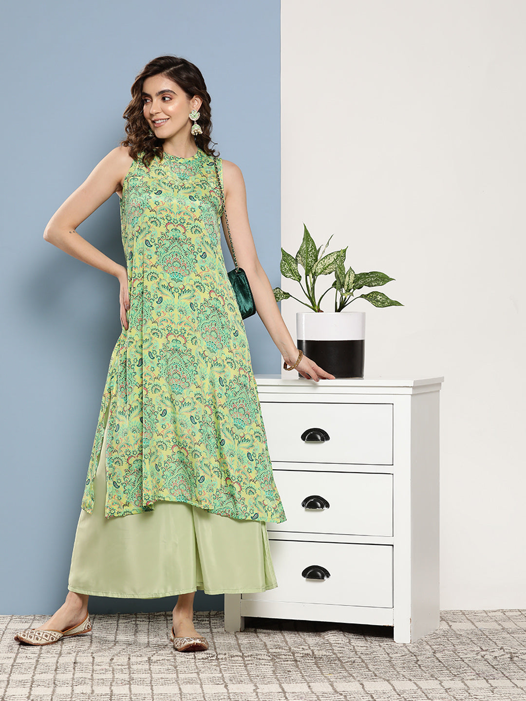 InWeave Women's Green Pastel Print Halter Kurta Set | Grocsy
