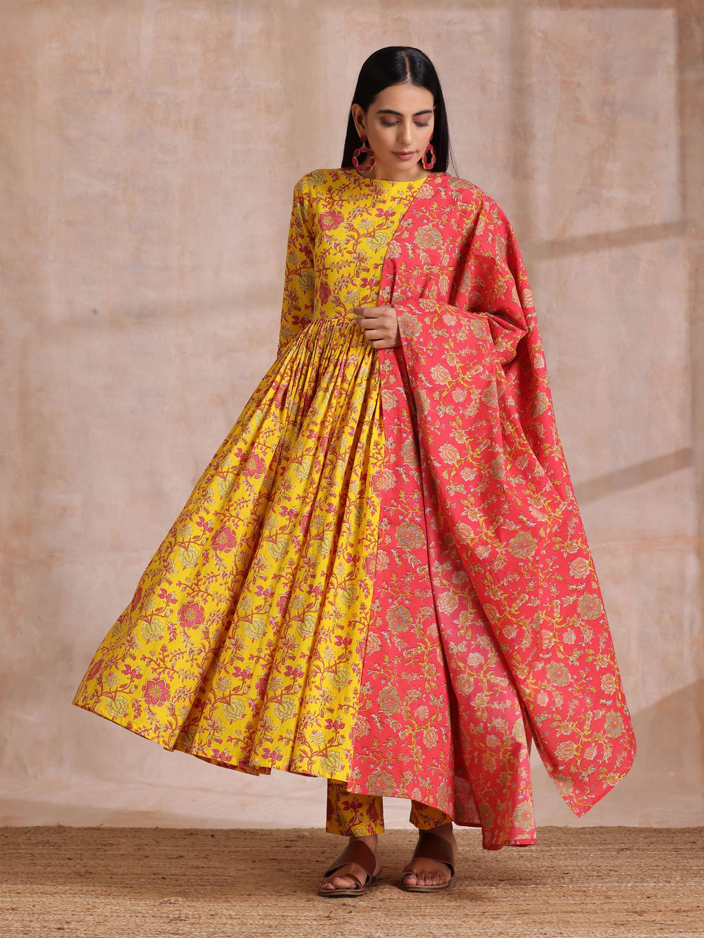 trueBrowns Sunshine Yellow Overall Floral Block Print Cotton Kurta Pant Dupatta Set | Grocsy