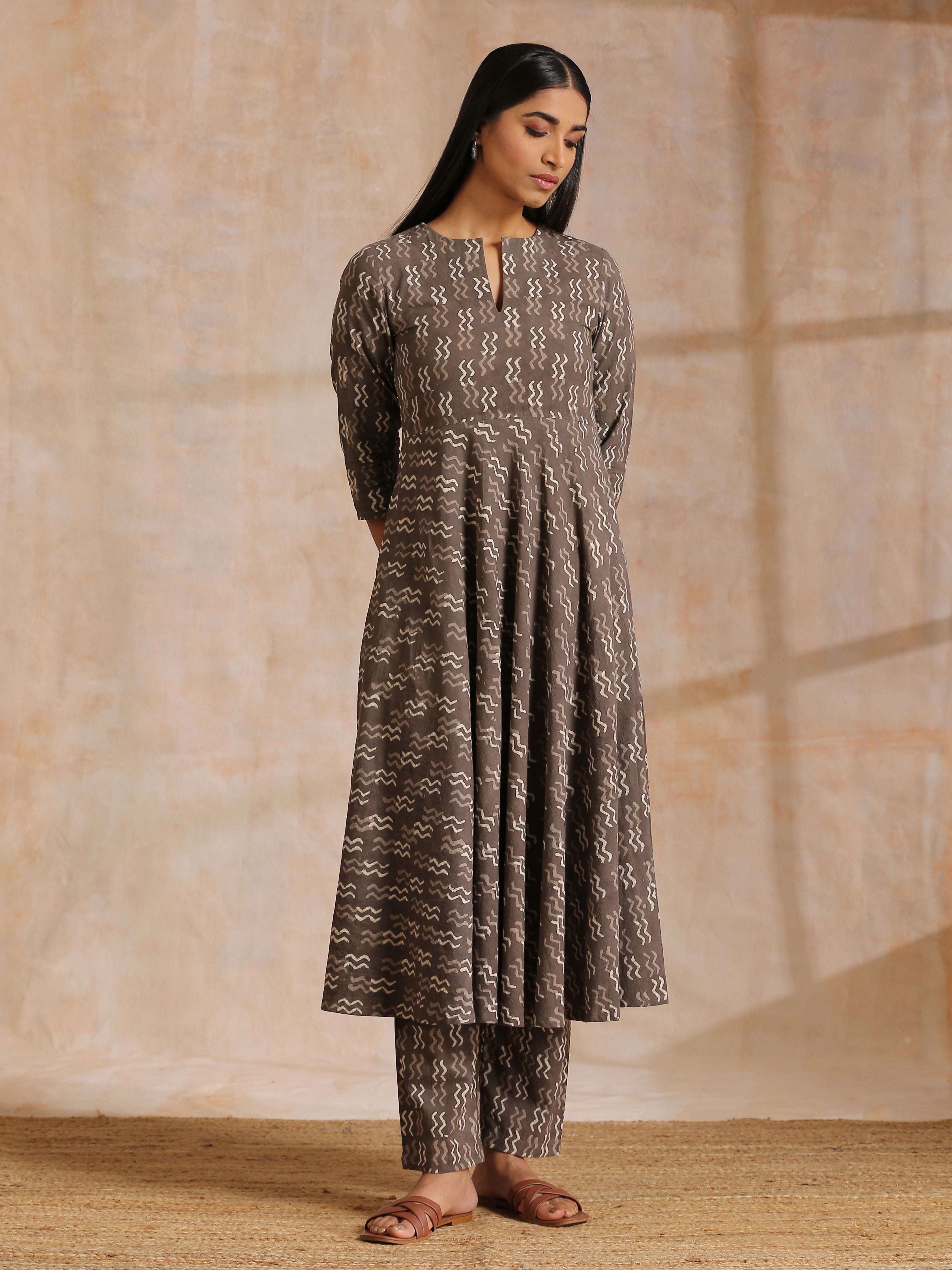 trueBrowns Clay Dabu Zig-Zag Motifs Print Cotton Flared Kurta Pant Set | Grocsy