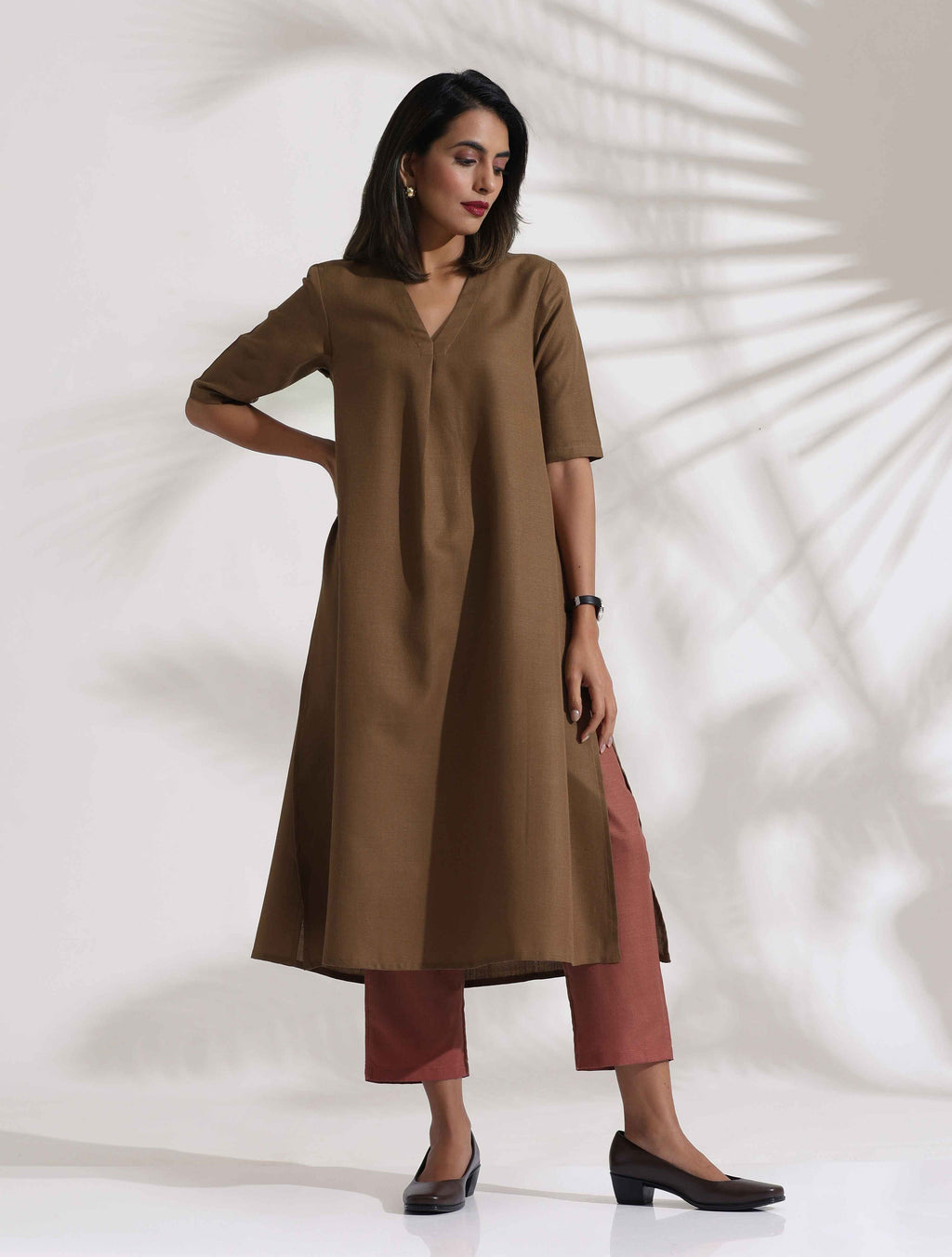 trueBrowns Brown Slub Highslit Kurta Set | Grocsy