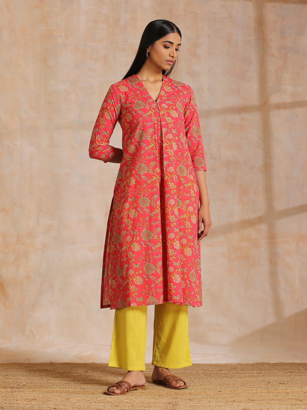 trueBrowns Flamingo Pink Overall Floral Block Print Cotton Slit Kurta Pant Set | Grocsy