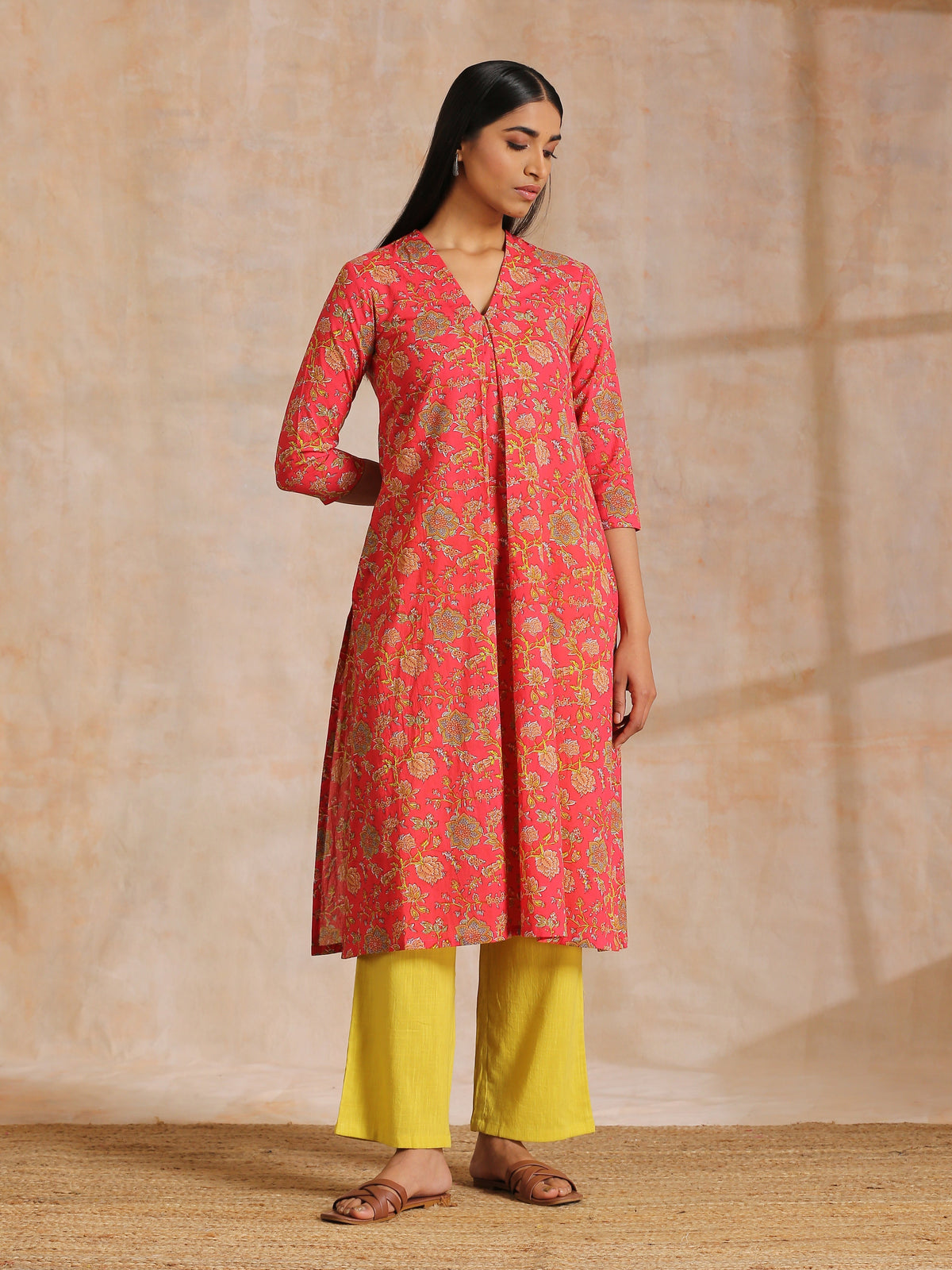 trueBrowns Flamingo Pink Overall Floral Block Print Cotton Slit Kurta Pant Set | Grocsy