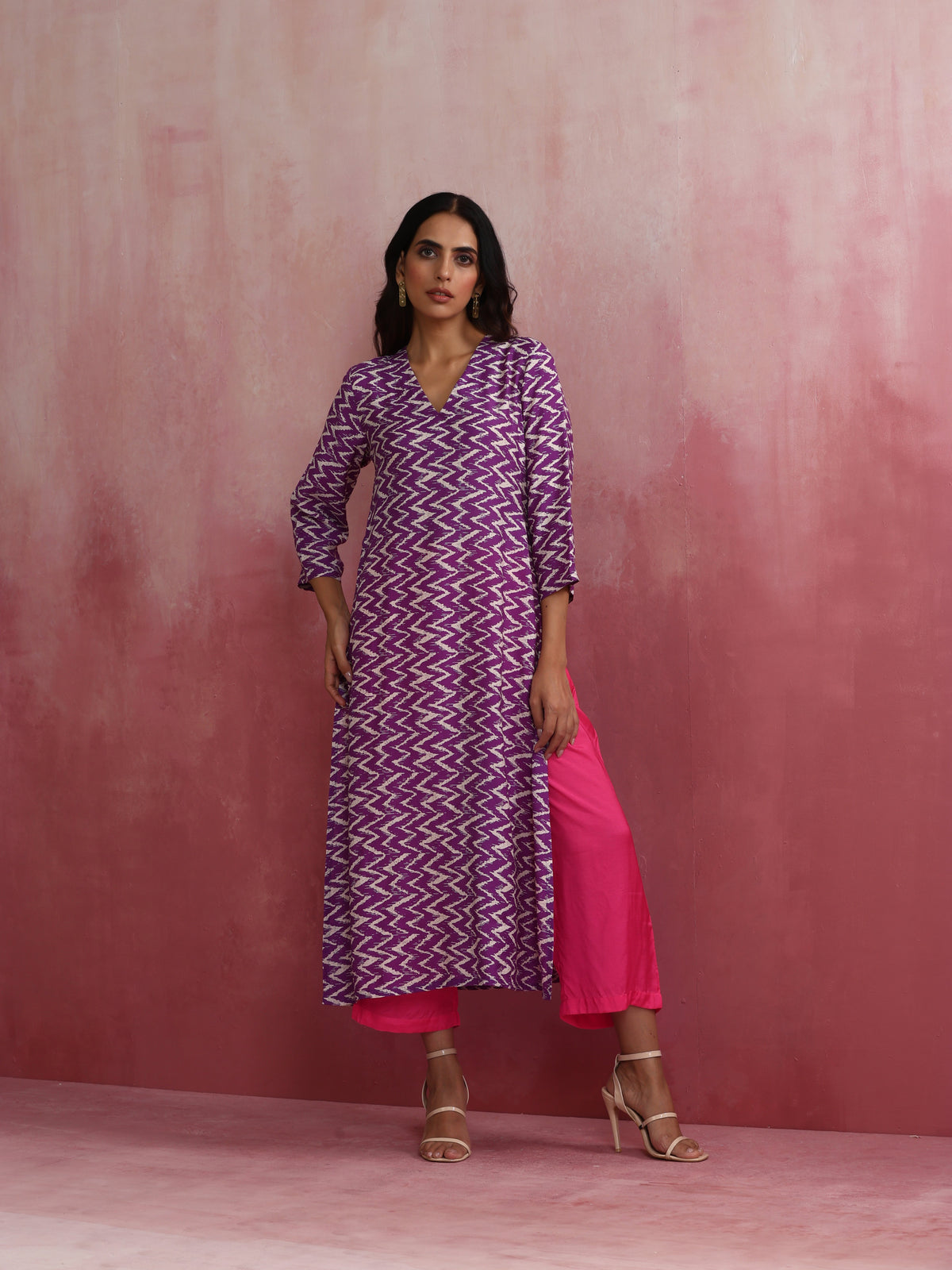 trueBrowns Purple Muslin Silk Printed Kurta Set | Grocsy