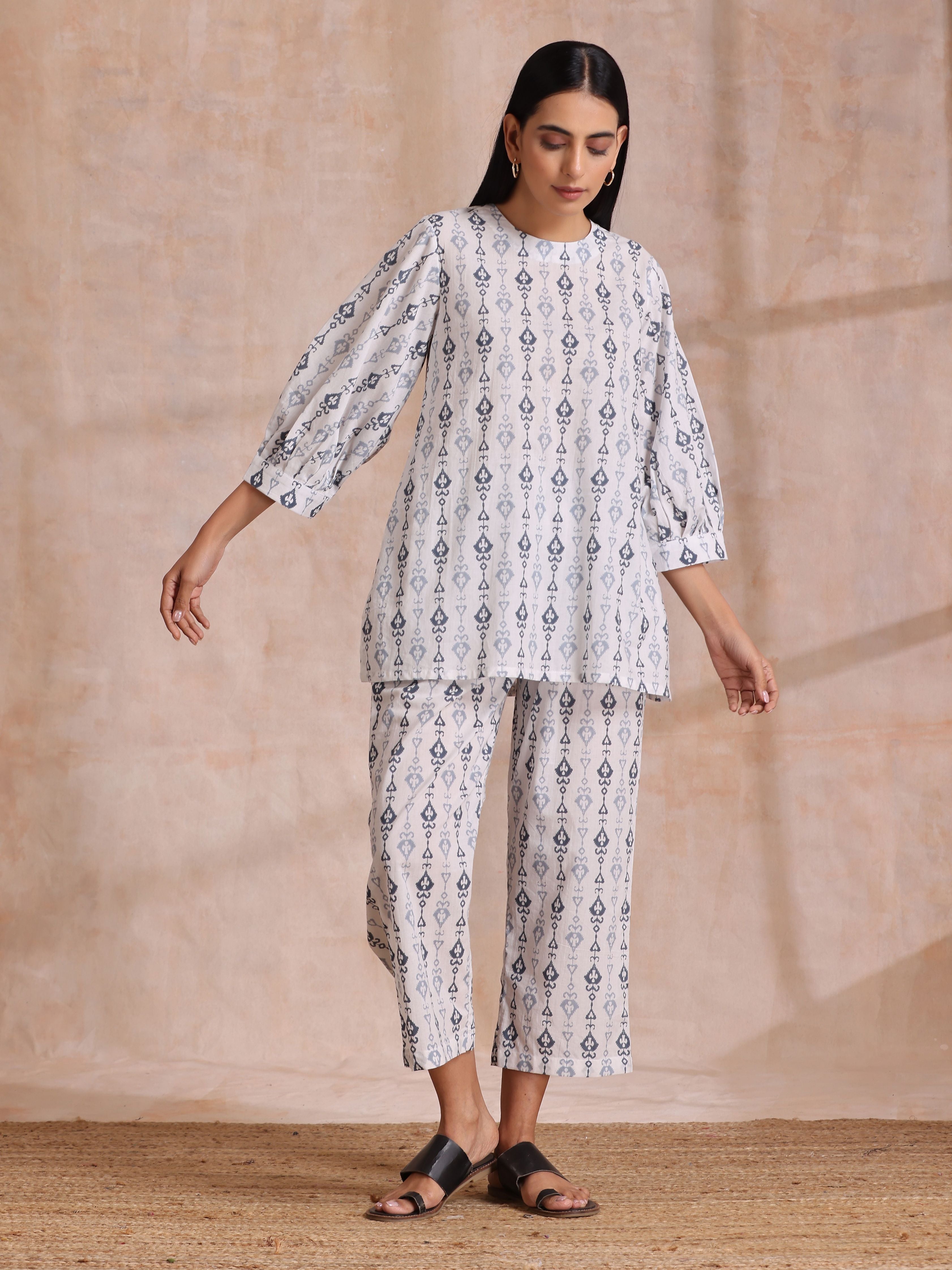 trueBrowns Grey On White Ikat Print Cotton Baggy Sleeve Co-Ord Set | Grocsy
