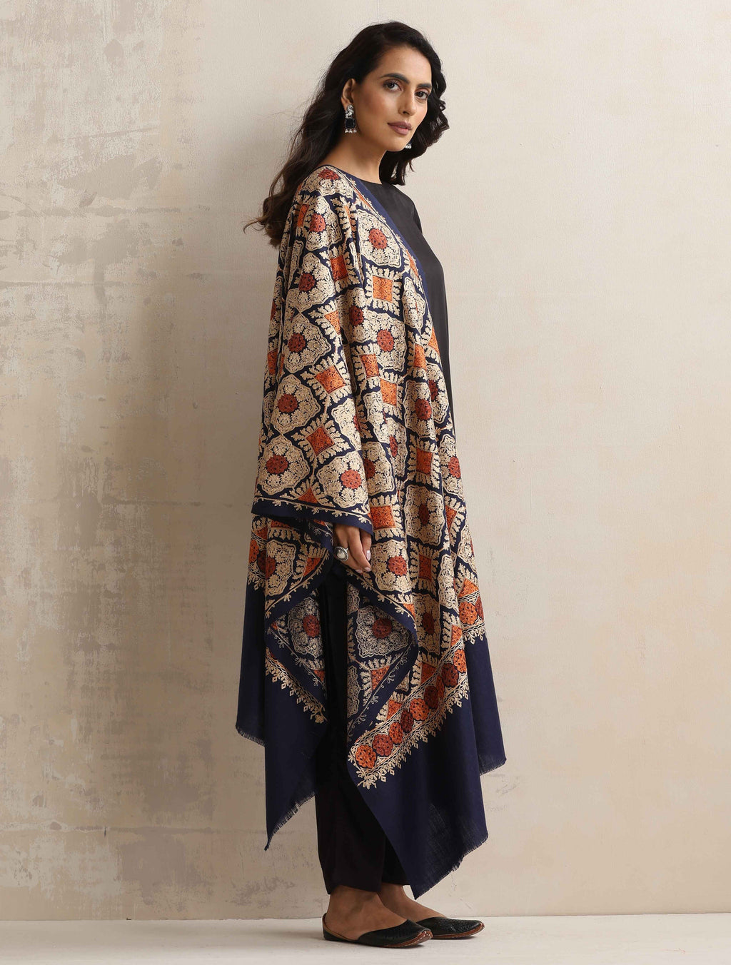 trueBrowns Navy Blue Embroidered Woollen Stole | Grocsy