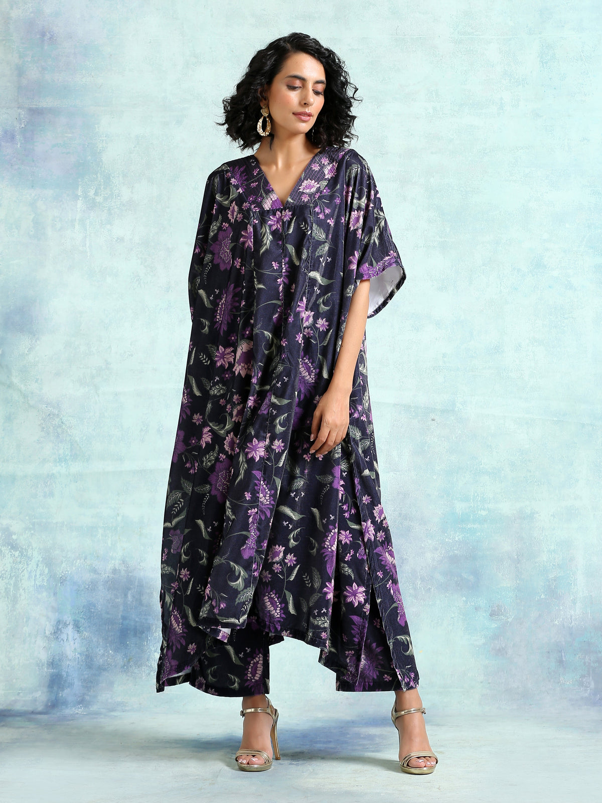 trueBrowns Black Printed Velvet Kaftan Kurta | Grocsy