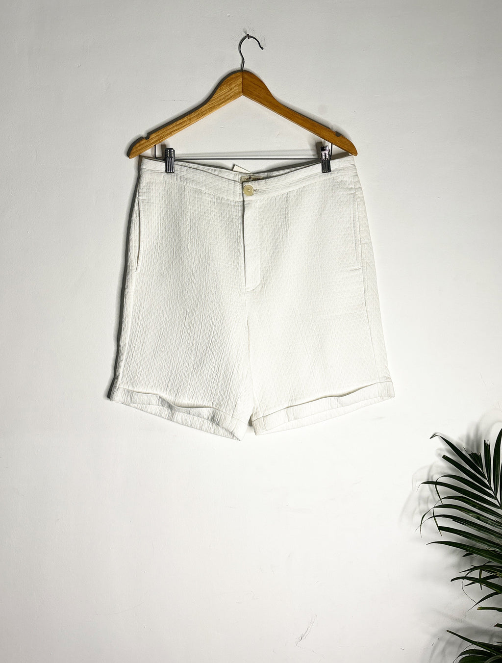 trueBrowns White Cotton Shorts | Grocsy