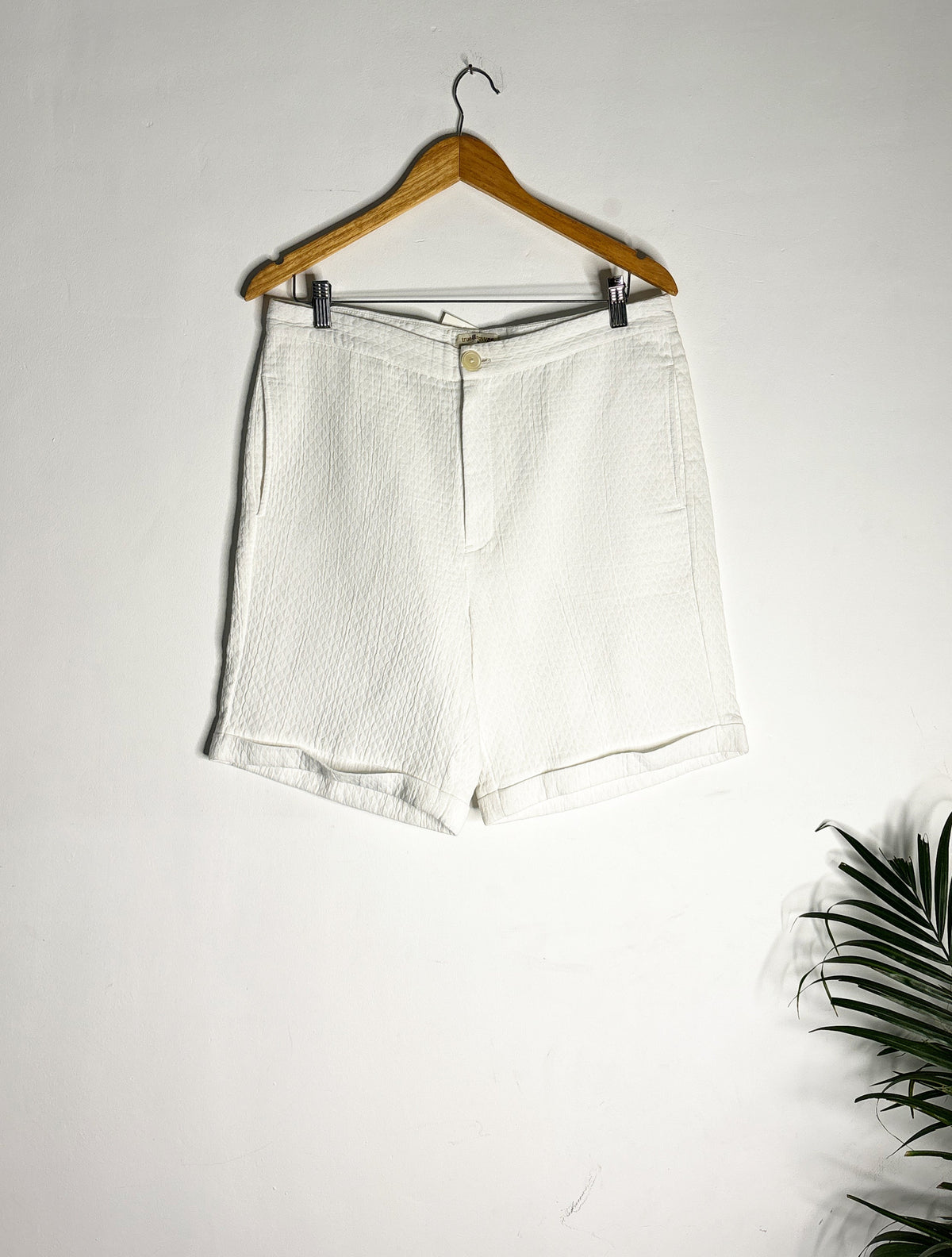 trueBrowns White Cotton Shorts | Grocsy