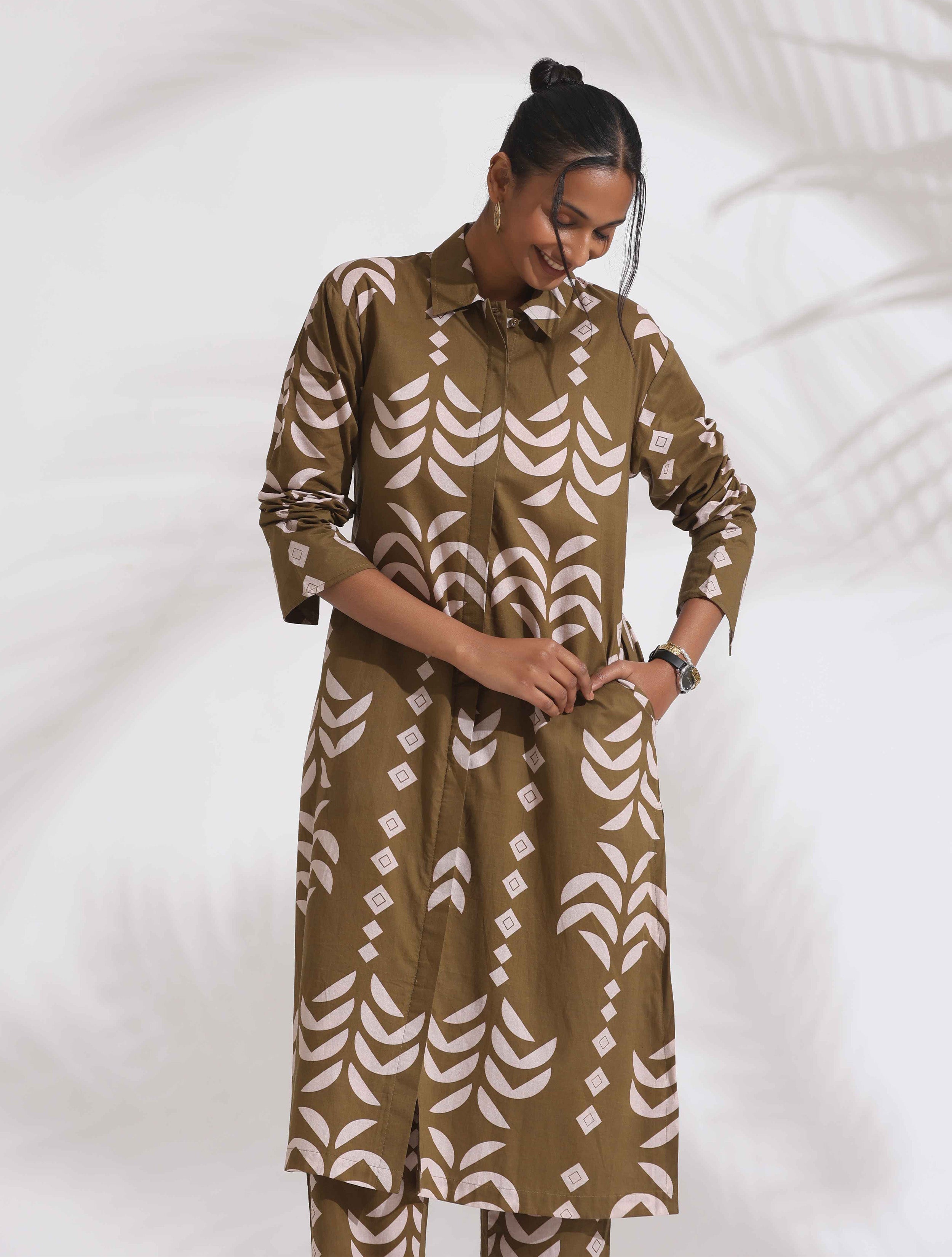 trueBrowns Olive Green Cotton Stripe Print Shirt Kurta Set | Grocsy