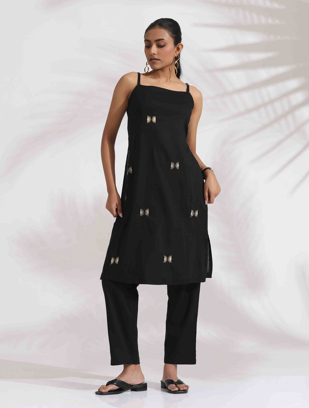 trueBrowns Black Cotton Embroidered Straight Kurta Set | Grocsy