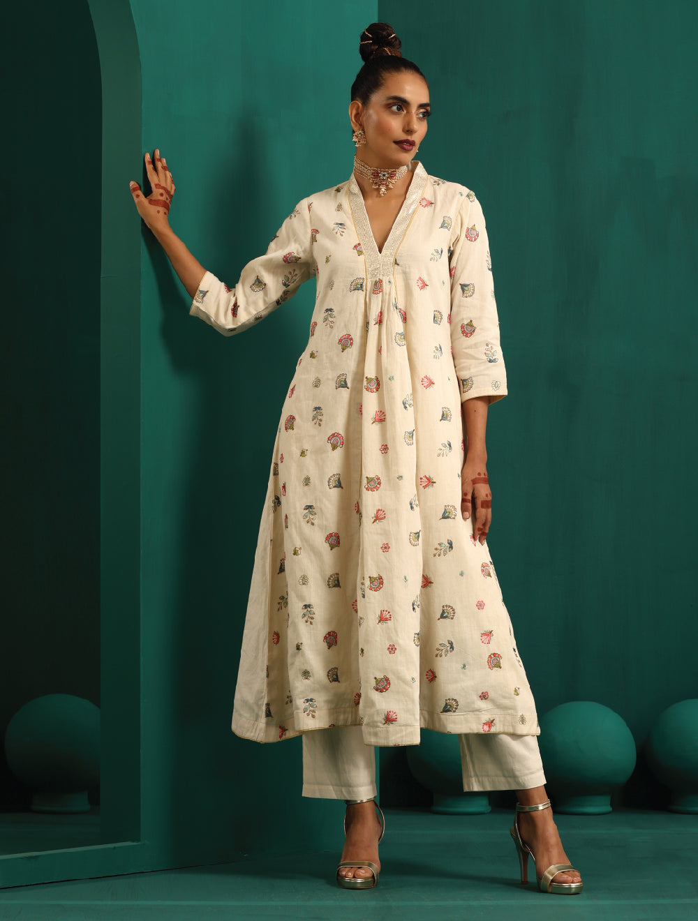 trueBrowns Ivory Multi Color Floral Cotton Front Gathered Kurta Pant Set | Grocsy
