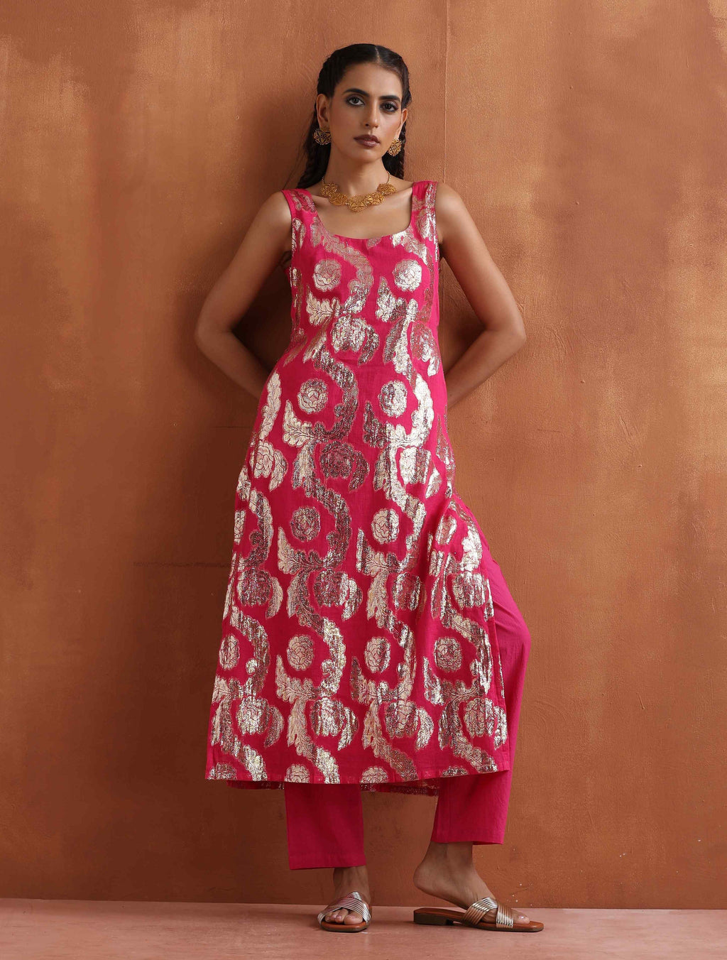 trueBrowns Pink Metallic Straight Kurta Set | Grocsy