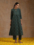 trueBrowns Dark Green Gold Cotton Yoke Kurta Set | Grocsy