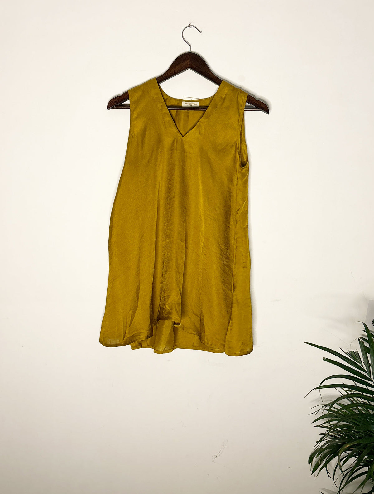 trueBrowns Gold Modal Short Top | Grocsy