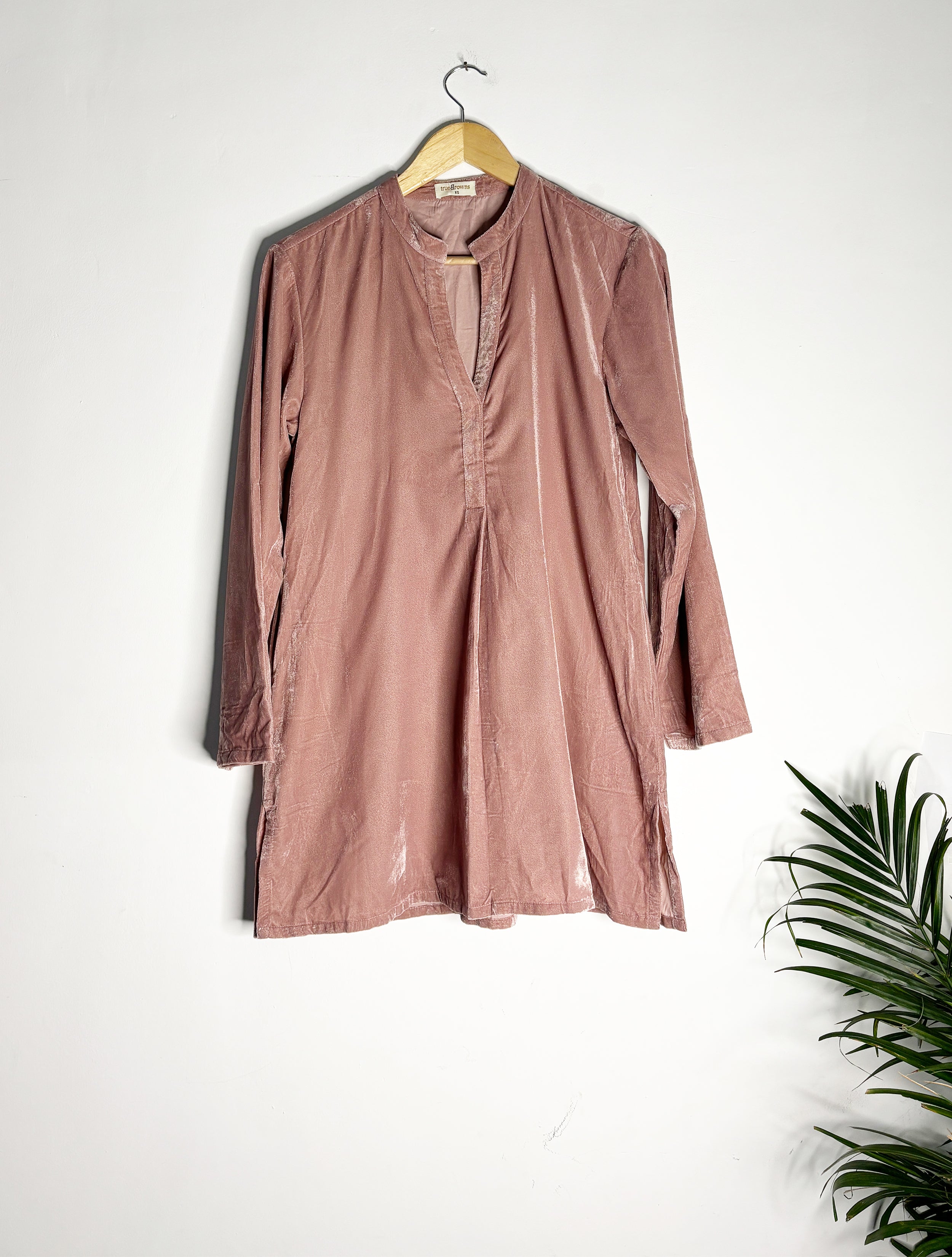 trueBrowns Pink Velvet Short Top | Grocsy