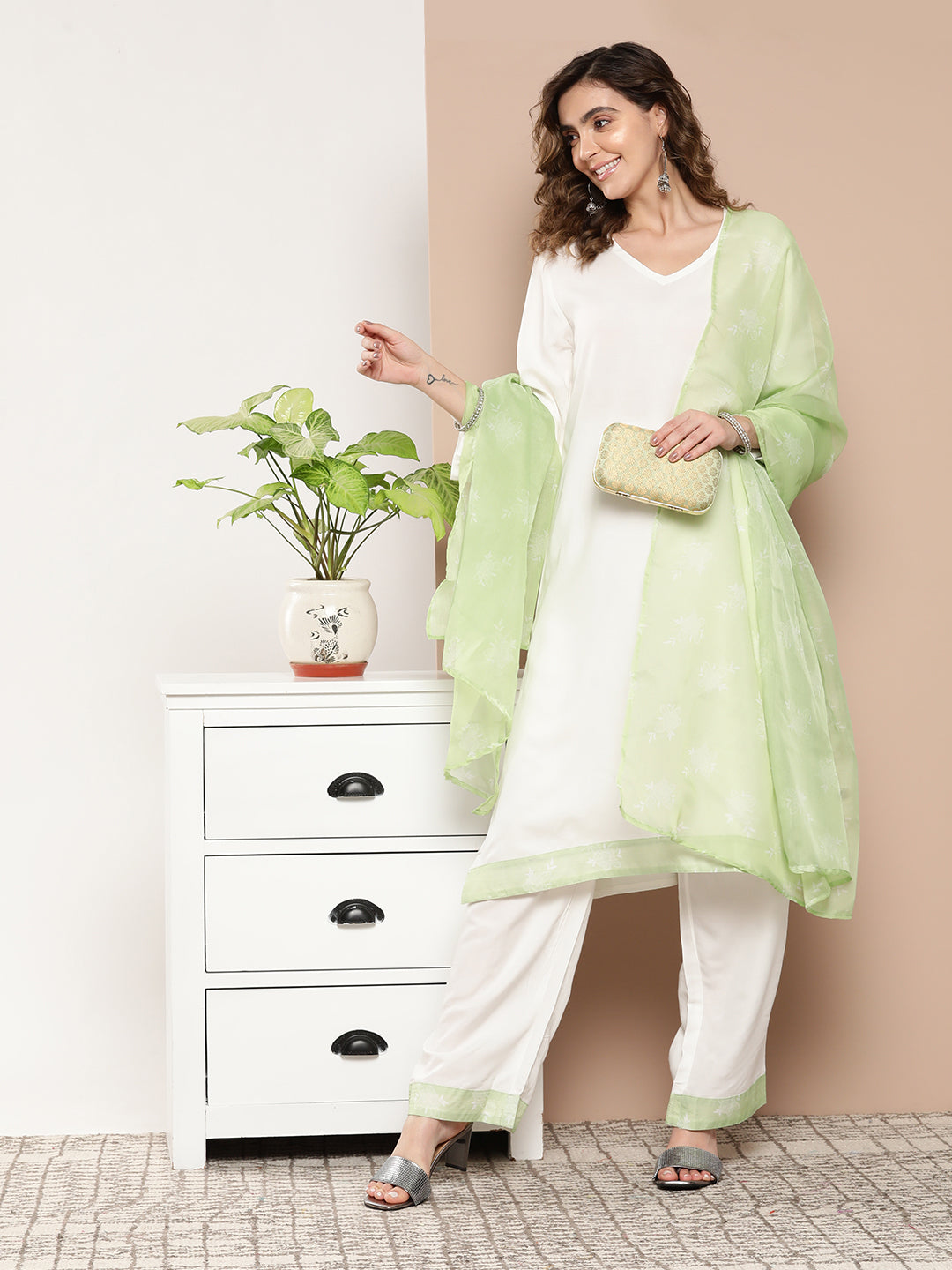 InWeave Women's Cream Straight Kurta Set W Green White Print Organza Dupatta | Grocsy