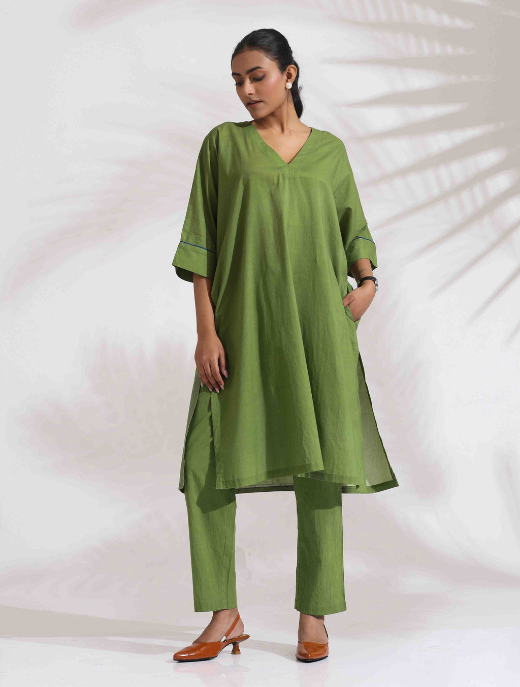 trueBrowns Green Cotton Placement Print Kurta Co-ord Set | Grocsy