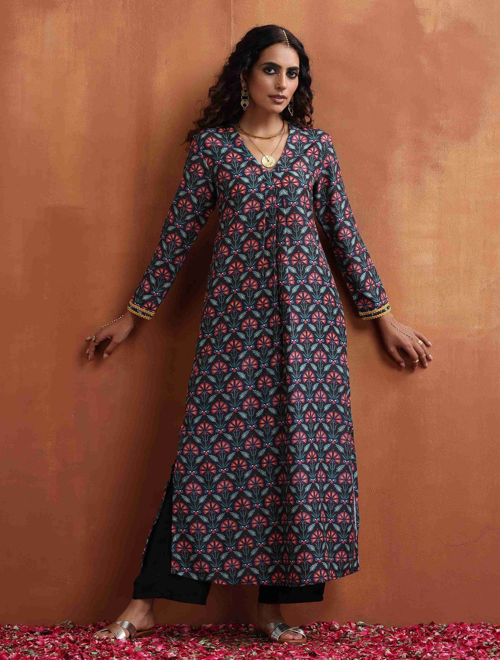 trueBrowns Black Floral Print A-line Kurta Set | Grocsy